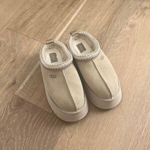 UGG Tazz slippers W5